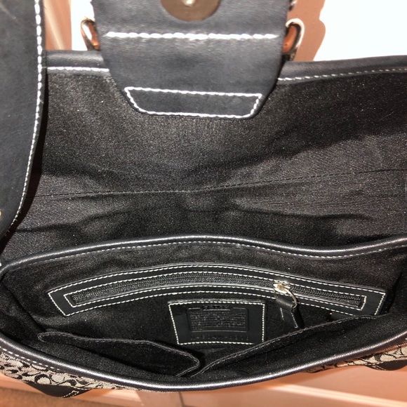 COACH Retro Signature Fabric & Leather Hobo purse - Picture 6 of 10